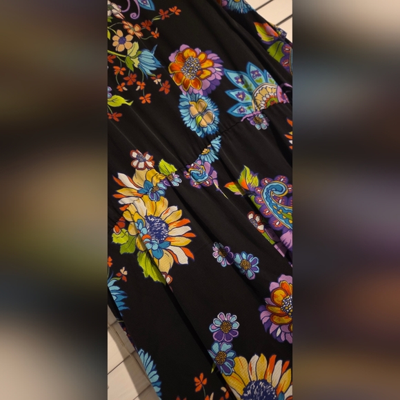NWT Johnny Was Catriona Black Midi Dress with Colorful Floral Patterns Size L - Picture 9 of 13